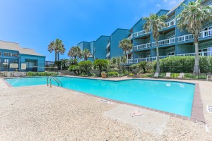 Pool-2-300x200