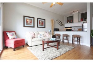 Rentals-Galveston-Oceanfront-Apartments-7820-Seawall-Boulevard-Galveston-TX-77551-409-215-0359-300x200
